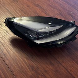 Tesla Model 3 Right Headlight Only