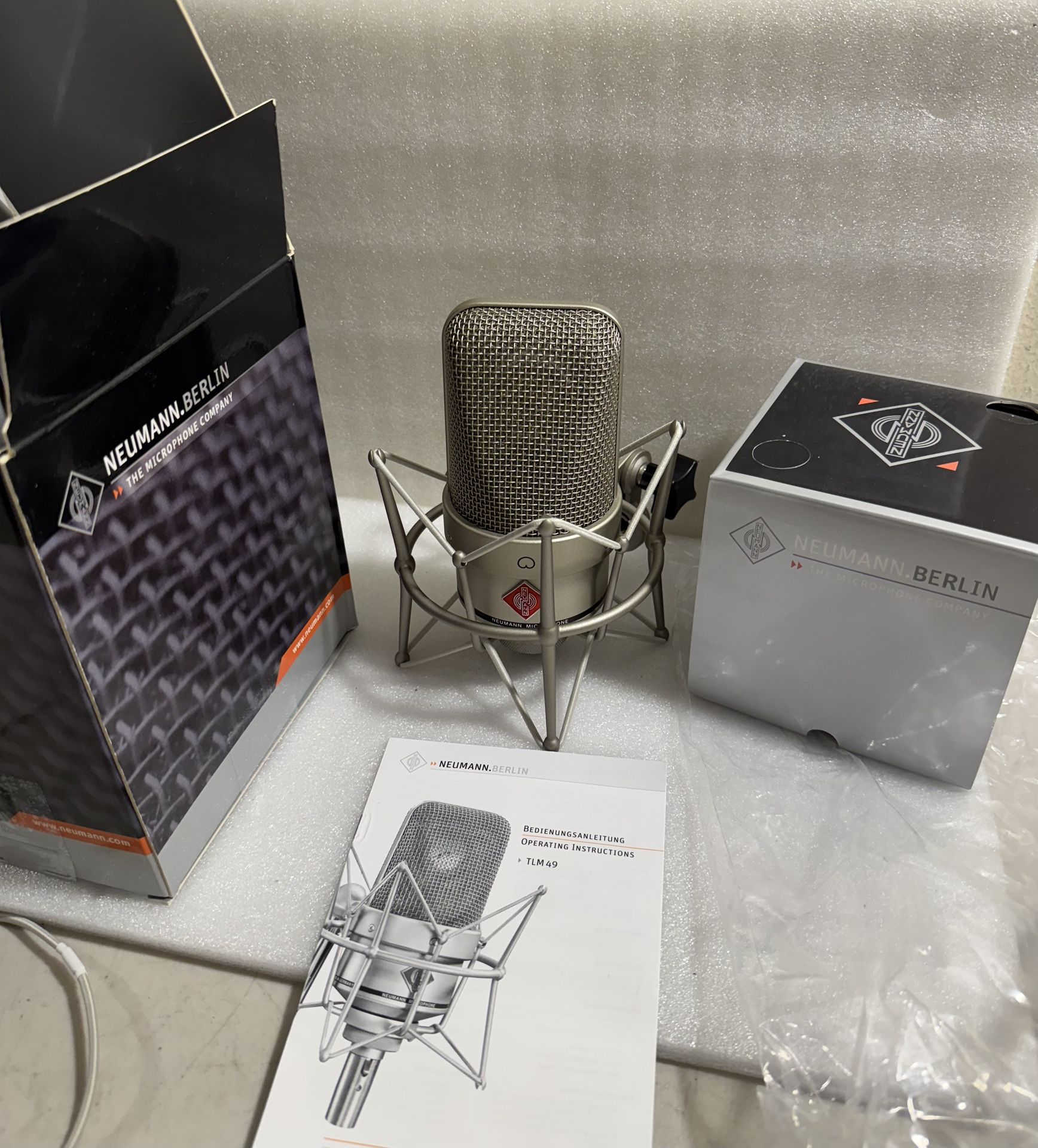 NEUMANN TLM-49 PROFESSIONAL FOR STUDIO MICROPHONE 🎙️ BRAND NEW