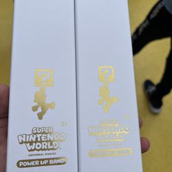 Nintendo World Golden Bracelets Limited Edition