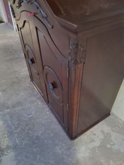 Entertainment TV stand whit 2 dressers marvel top