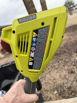 Ryobi 40 V Snow Thrower