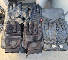 Lot of Harley Davidson gloves men’s L women’s S