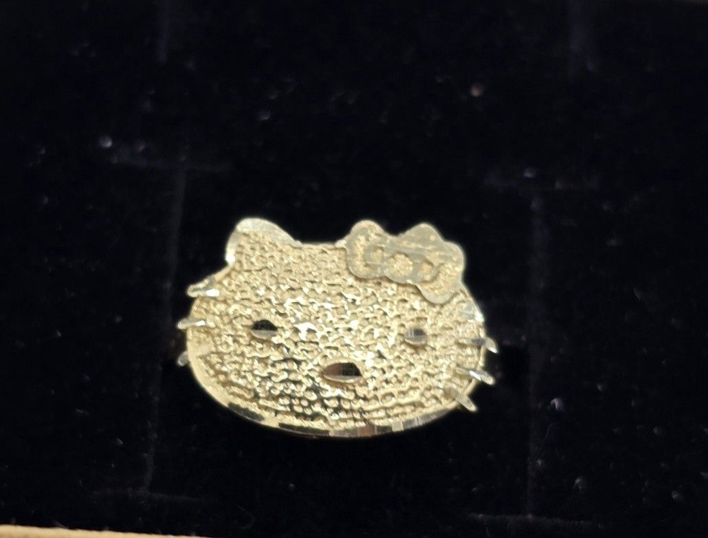 10kt Real Gold Hello Kitty Ring 