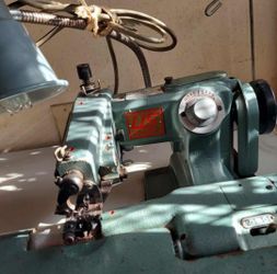 Blend Stitch Sewing Machine