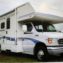 03' Winnebago Minnie