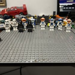 Lego Star Wars minifigs .All are $35 in total