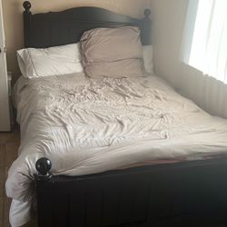 Full Size bed And Headboard Frame