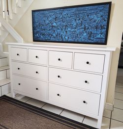 SOLID WOOD DRESSER 8 DRAWERS DELIVERY AVAILABLE