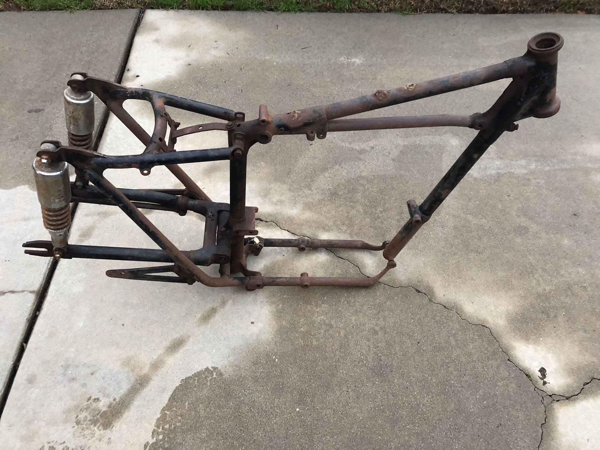 Triumph pre unit frame