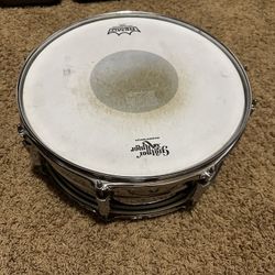 Pearl Steel mirrored snare Drum
