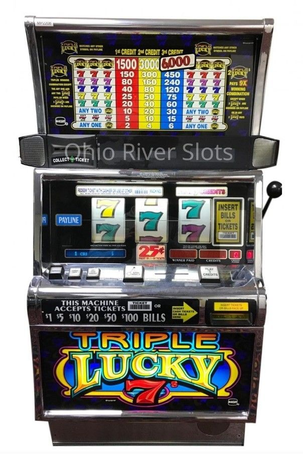 IGT S2000 Triple Lucky Seven Slot Machine