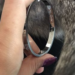 White Gold Love Bangle bracelet with a screwdriver size 16-19