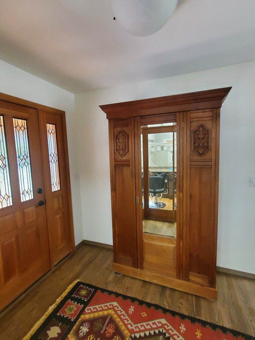 6'6" Armoire Antique (Free) Moving Has To Go