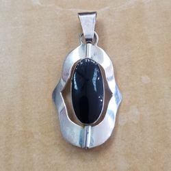 Sterling Silver Tourquoise and Onyx Pendant 