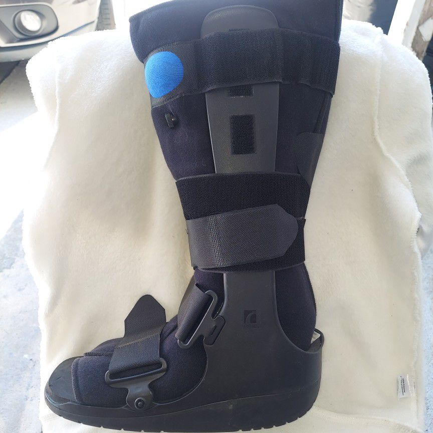 Medical Inflatable Foot/Ankle Brace (Medium)