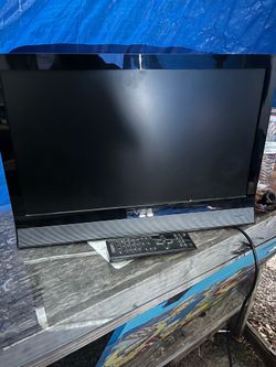 Tv with remote works great