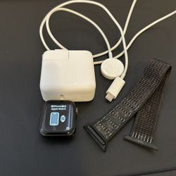 Apple Watch SE 1st Generation (GPS, 40mm) 2021