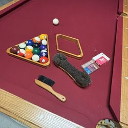 POOL TABLE FOR SALE!!! 8 FOOTER!!