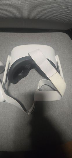 Meta Quest 2 VR Headset