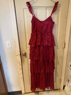 Lulus size small (more of an extra small)