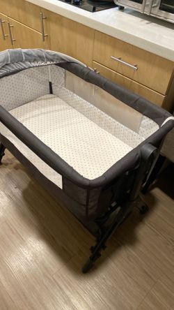 baby crib