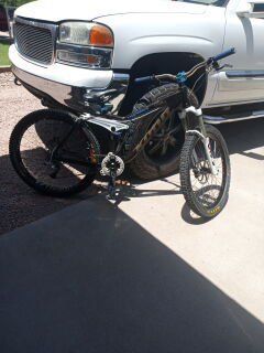 Nice good condition full suspension downhill mountain bike fully upgraded