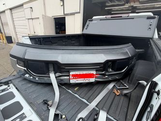 2025 GMC Sierra 1500, Front and Back bumper