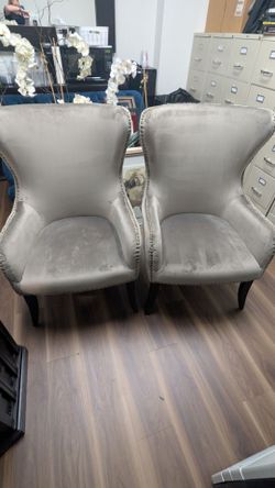 Set of 2 Executive Chairs