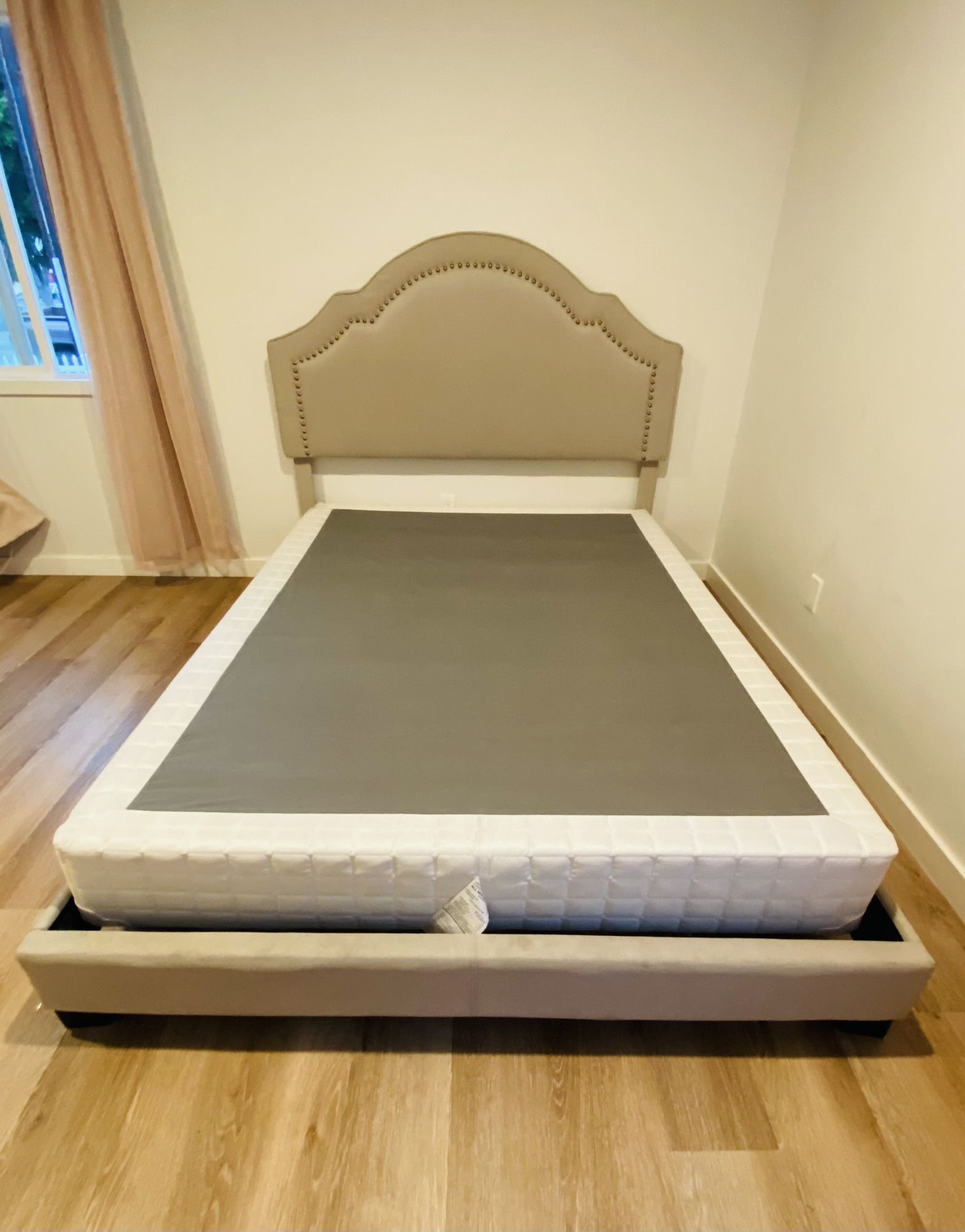 Bed & Night Stand