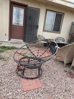 Circle chair