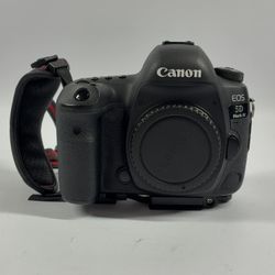 Canon EOS 5D Mark IV 30.4MP DSLR Body Only