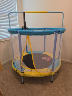 Indoor/outdoor kids trampoline