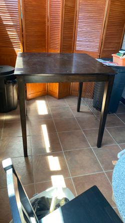 Square Table