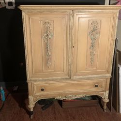Victorian Style Armoire/wardrobe Cabinet 