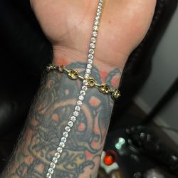 Stunning 😍 !! AAA Cz Tennis Bracelet Set In Gold Plated 925 Sterling Silver !