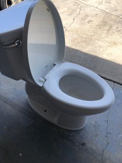 Toilet. American Standard
