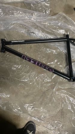 black and purple street code frame