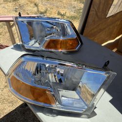 New Dodge Ram Headlights 09-18