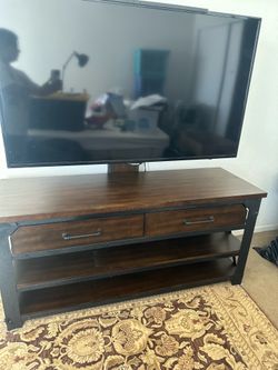 TV Stand with built-in mount