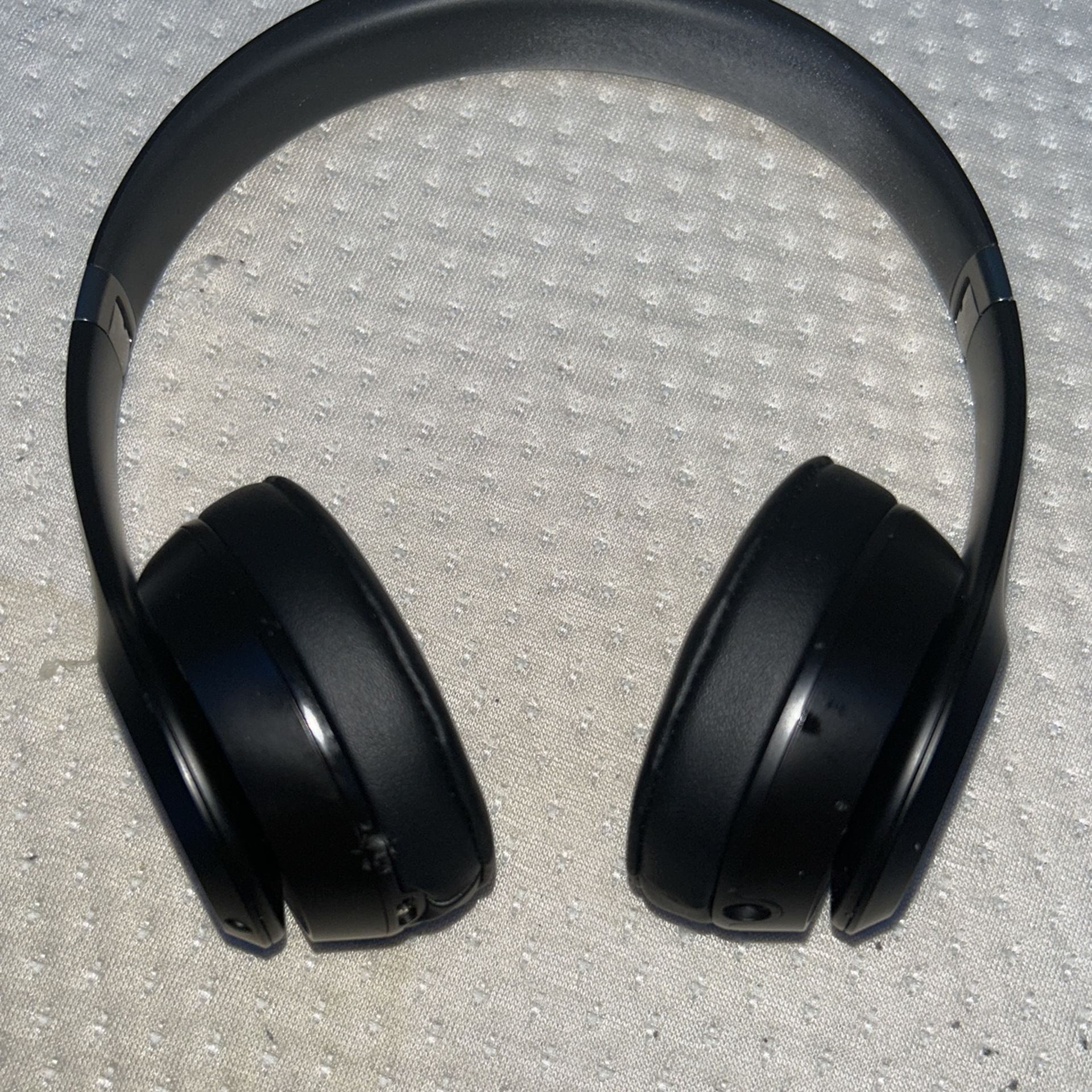 Beats Solo 4