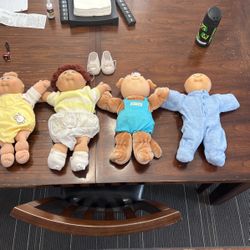 4 Original Cabbage Patch Kids Dolls