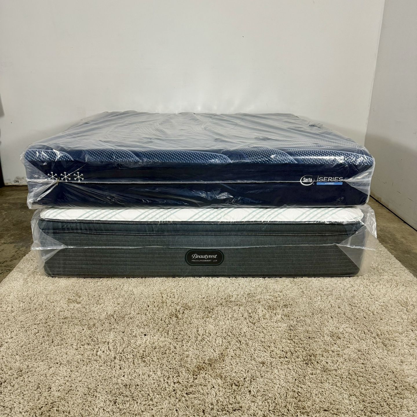 King Serta iseries Hybrid Mattress (Delivery Is Available)