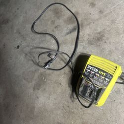 RYOBI CHARGER