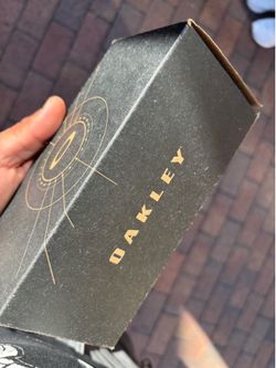 OAKLEY GLASSES