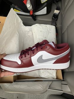 JORDAN 1 WHITE BORDEAUX SIZE 12