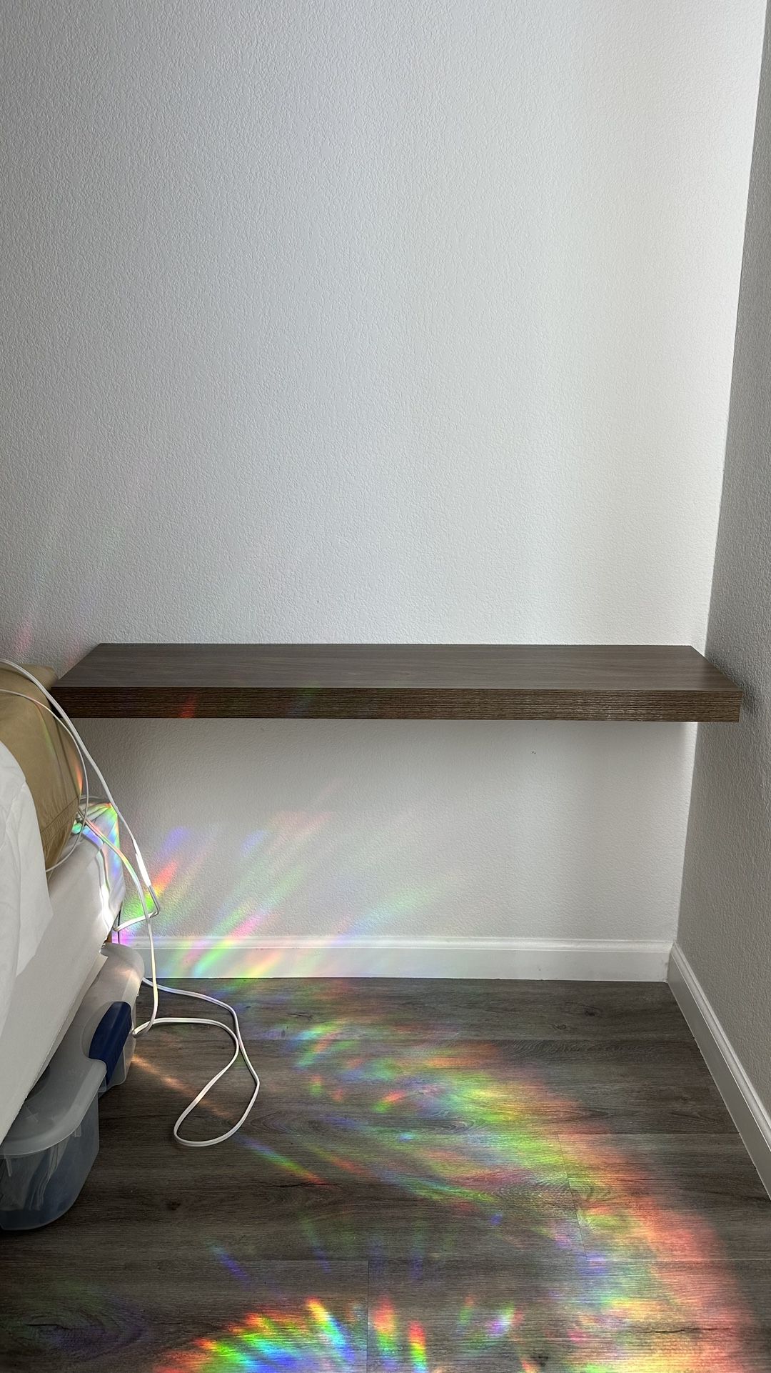 2 Floating Shelves