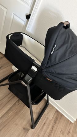 Nuna Bassinet