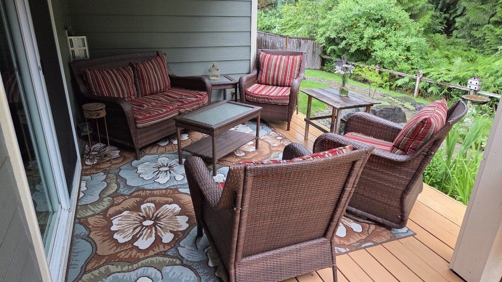 7-Piece Deck Furniture Set
