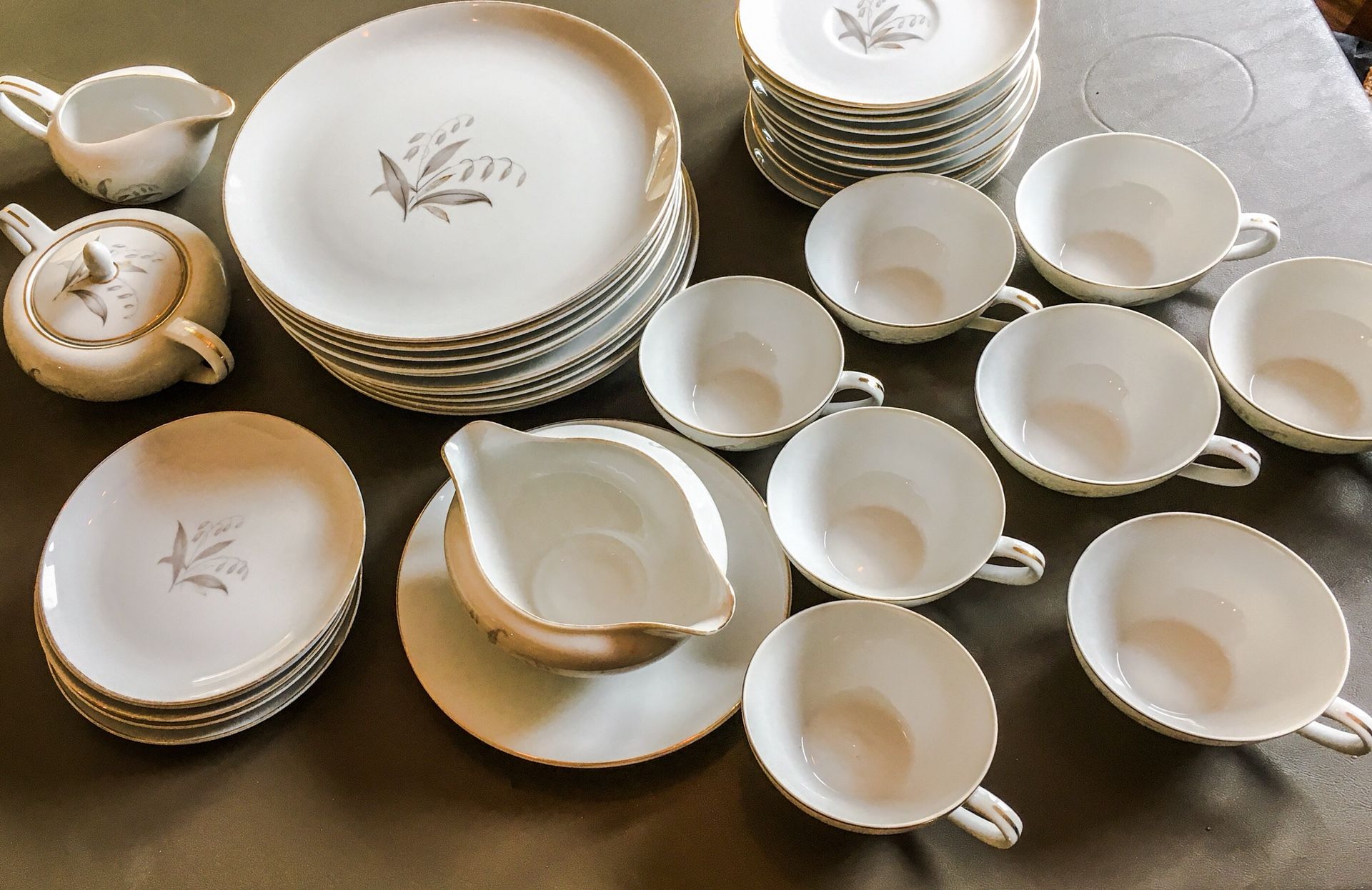 Kaysons Fine China. Circa 1961. Golden Rhapsody