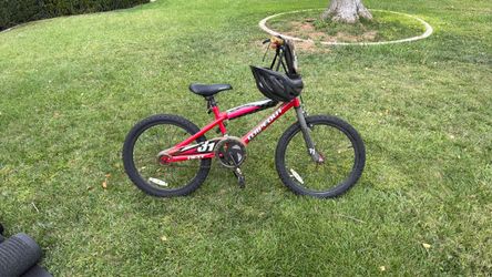 Kid Bike w/ Helmet